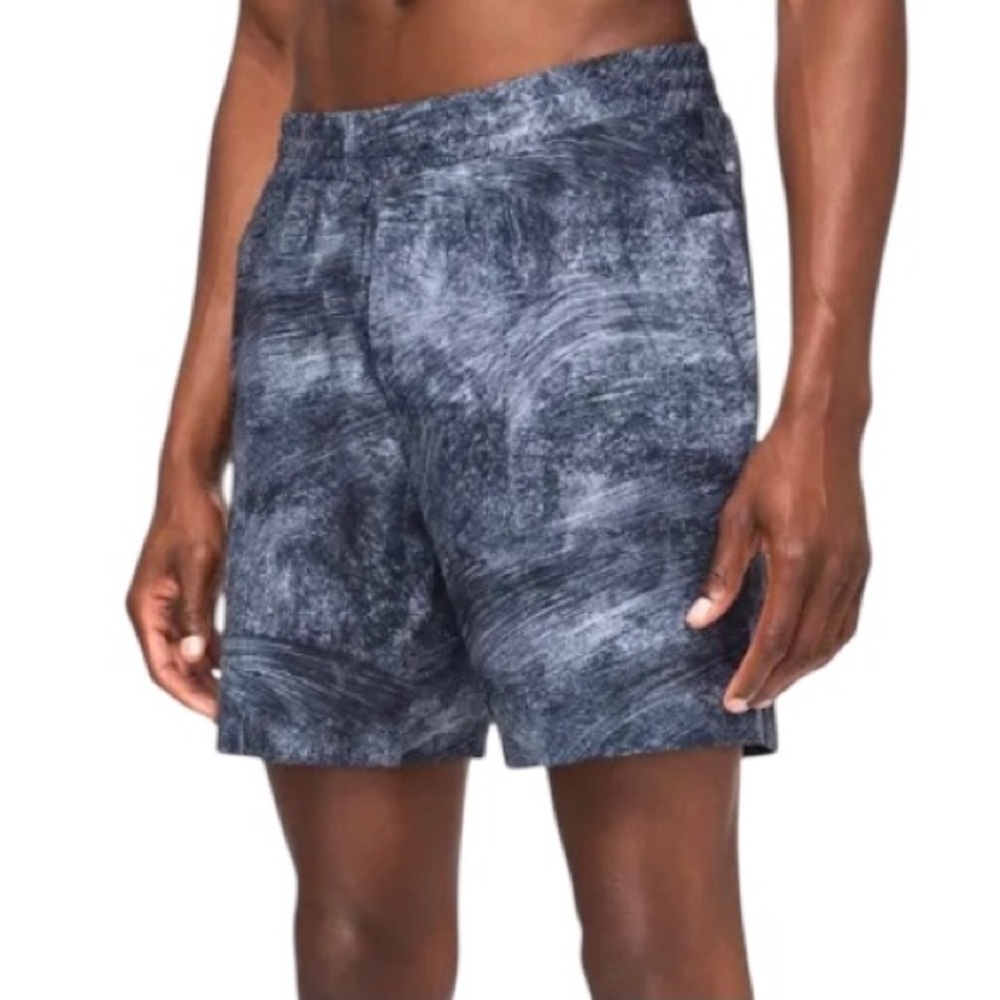 Lululemon Channel Cross Swim Short 7" Inseam Blue Grey Stretch Men's Large